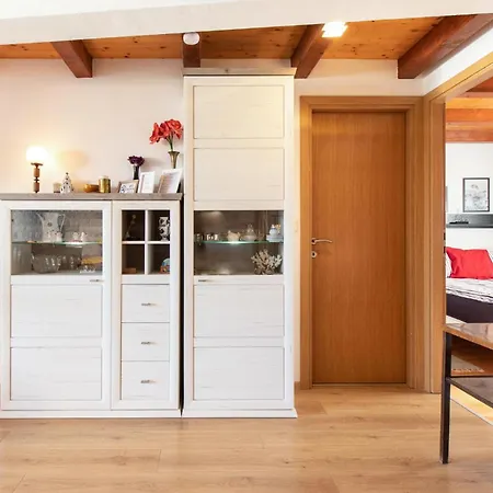 Beautiful In With House Sea View Apartment Vir