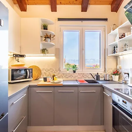 2 Bedroom In Dragovoljaca فير